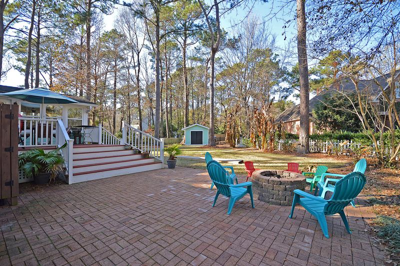 1155 Plantation Ln, Mount Pleasant, SC 29464