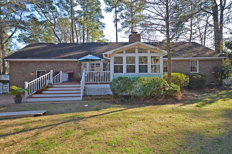 1155 Plantation Ln, Mount Pleasant, SC 29464