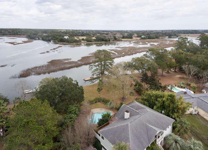 1786 Tacky Point Rd, Wadmalaw Island, SC 29487