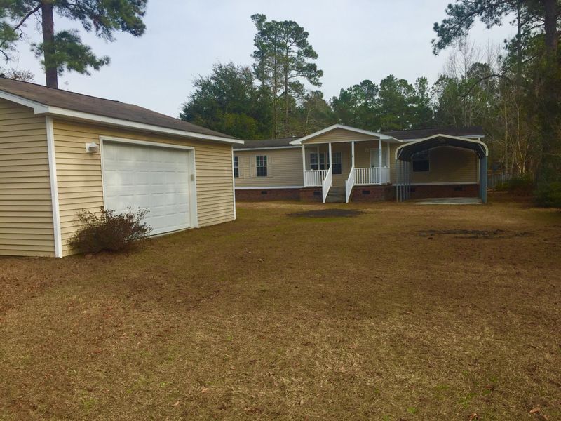 202 Hines Dr, Bonneau, SC 29431