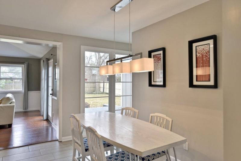1123 Sherwood St, North Charleston, SC 29405