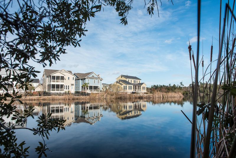 1485 Appling Dr, Mount Pleasant, SC 29464
