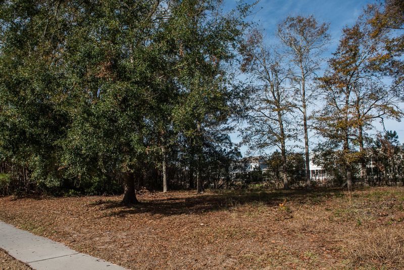 1485 Appling Dr, Mount Pleasant, SC 29464