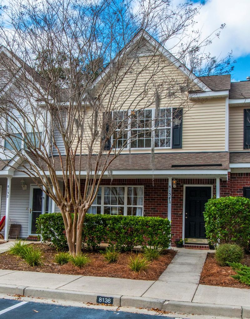 8134 Shadow Oak Dr, North Charleston, SC 29406