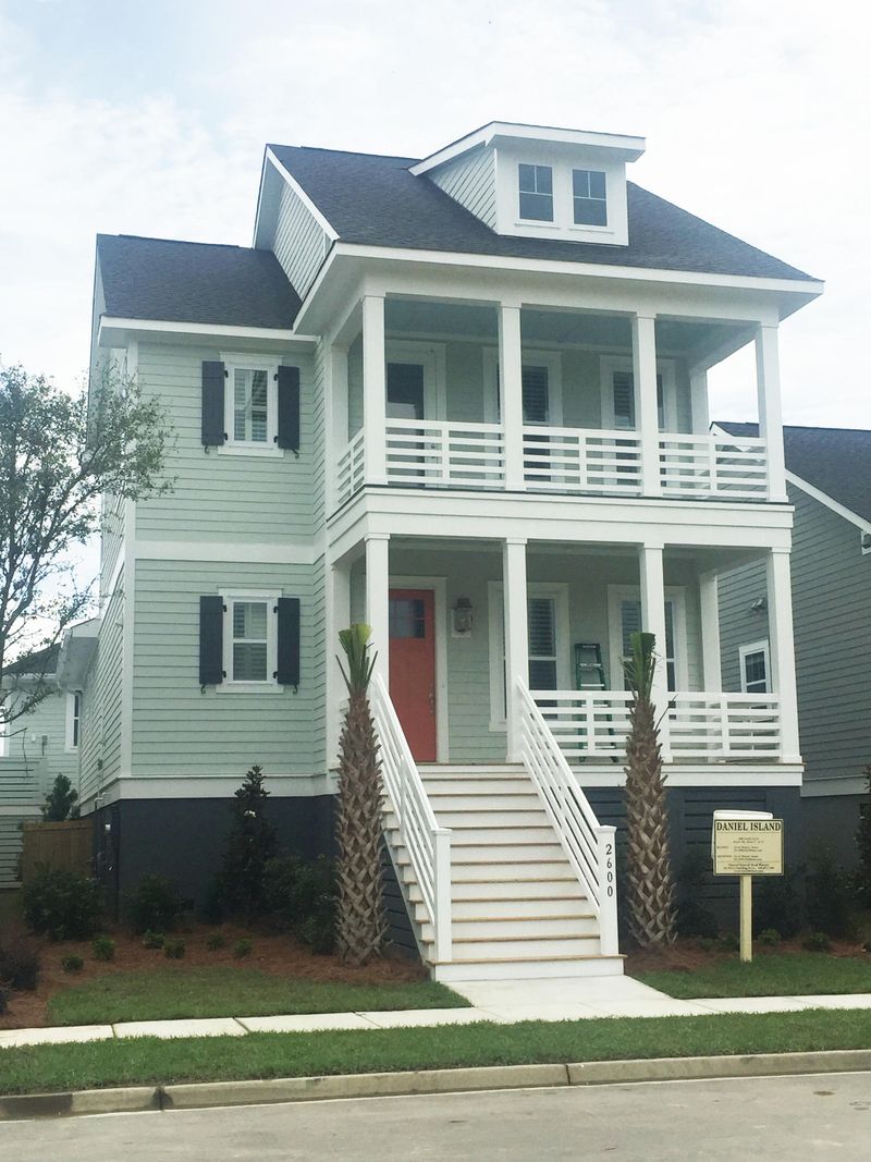 2600 Josiah St, Daniel Island, SC 29492