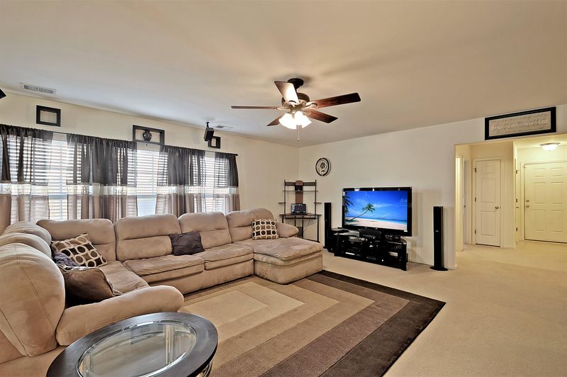 603 Silver Moss Dr, Moncks Corner, SC 29461