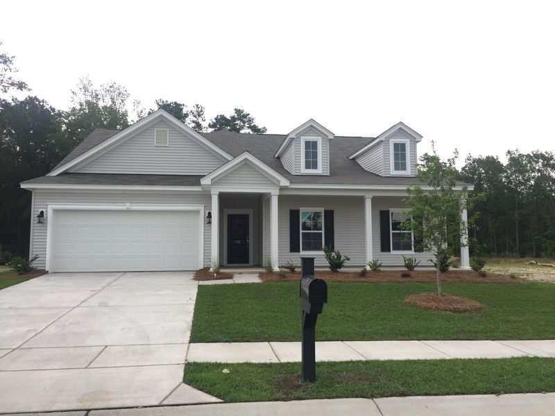 130 Firethorn Dr, Goose Creek, SC 29445