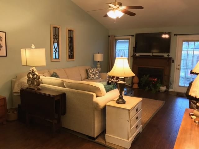 43 Indigo Ln, Goose Creek, SC 29445