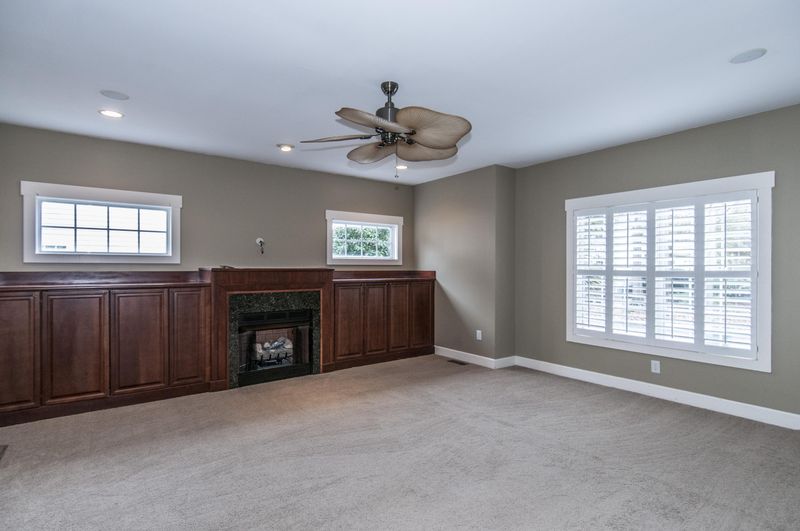 224 N Ainsdale Dr, Charleston, SC 29414