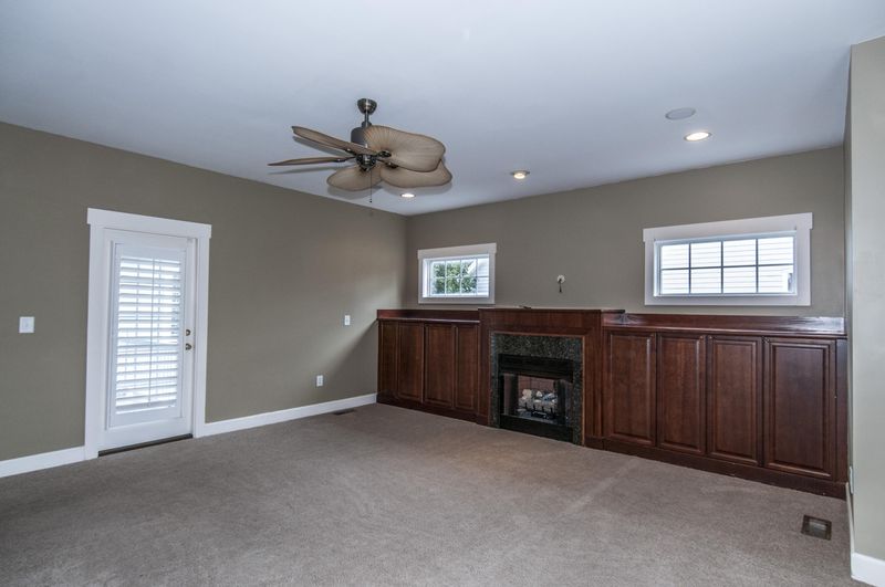 224 N Ainsdale Dr, Charleston, SC 29414