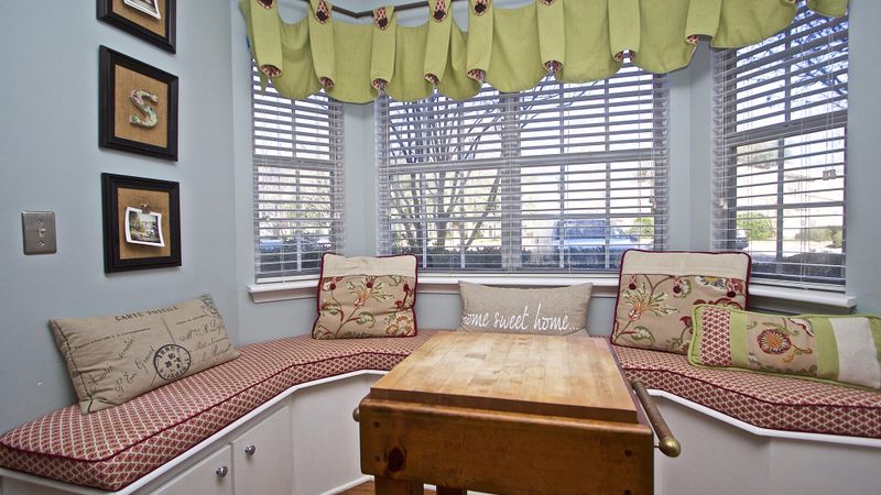 2067 Emerald Ter, Mount Pleasant, SC 29464