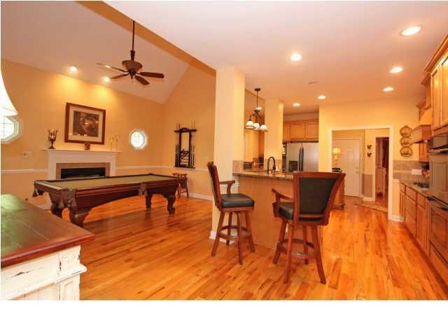 1814 Long Creek Rd, Wadmalaw Island, SC 29487