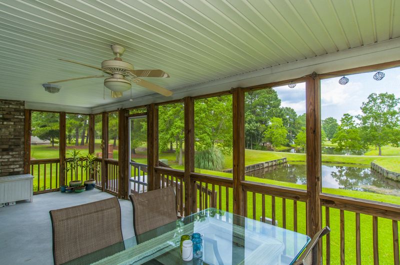 1328 Roma Rd, Hanahan, SC 29410