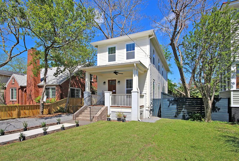 62 Poplar St, Charleston, SC 29403