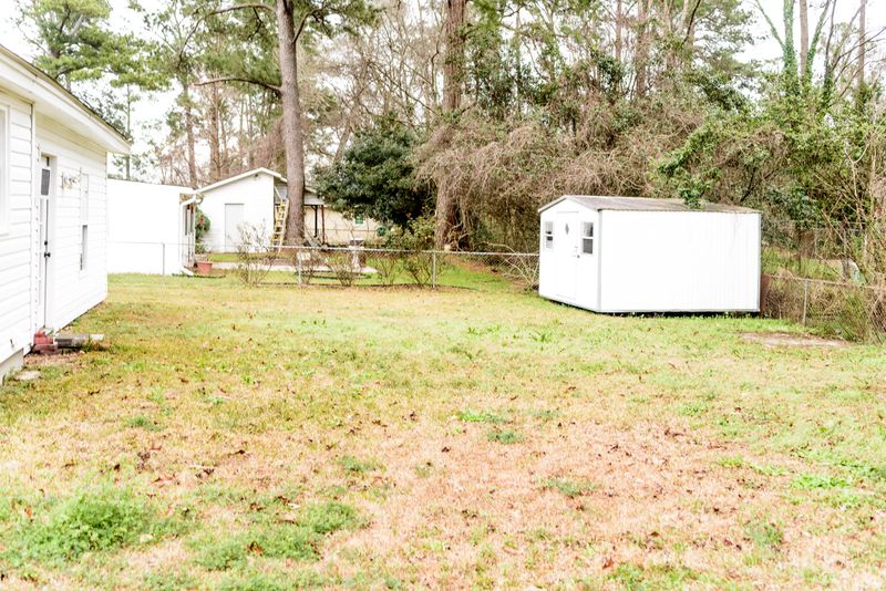 702 Beech Hill Rd, Summerville, SC 29485