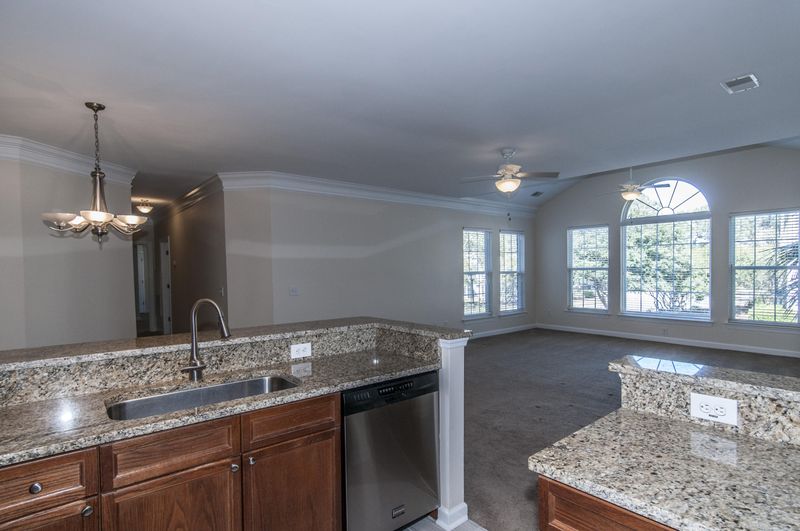 1692 Camfield Ln, Mount Pleasant, SC 29466