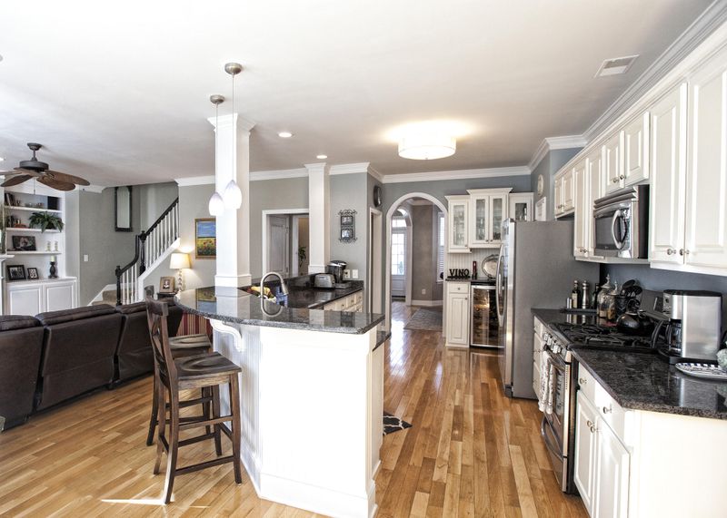 1026 Barfield Dr, Charleston, SC 29492