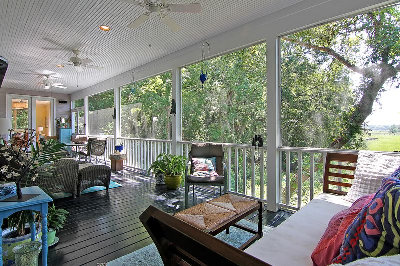 1055 Wharf Indigo Pl, Mount Pleasant, SC 29464
