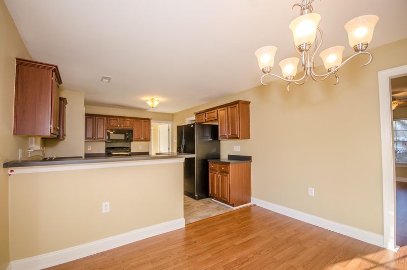 308 Greens Ct, Goose Creek, SC 29445