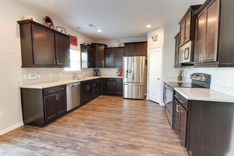 7757 Discovery Rd, North Charleston, SC 29420