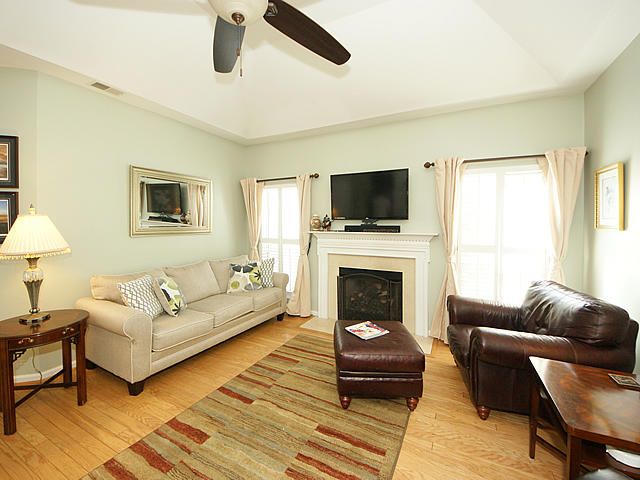 2604 Palmetto Hall Blvd, Mount Pleasant, SC 29466