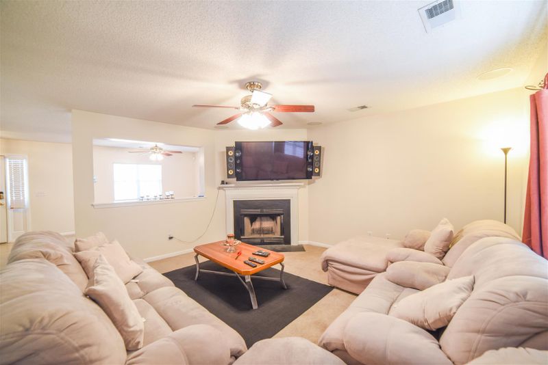 7895 Long Shadow Ln, North Charleston, SC 29406