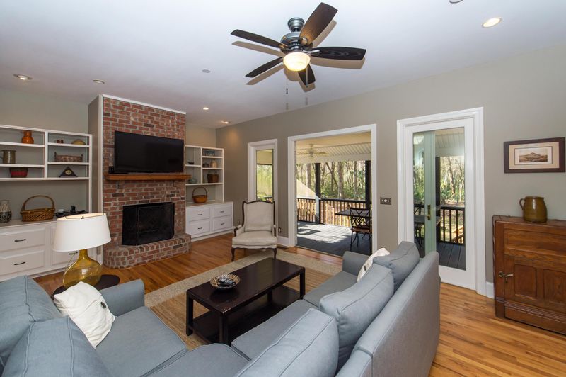1901 Longcreek Rd, Wadmalaw Island, SC 29487