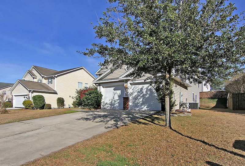 129 Graduate Ln, Ladson, SC 29456