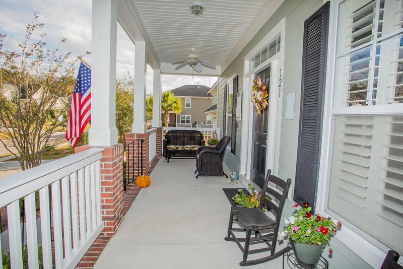 121 Carriage Ride Ln, Summerville, SC 29485