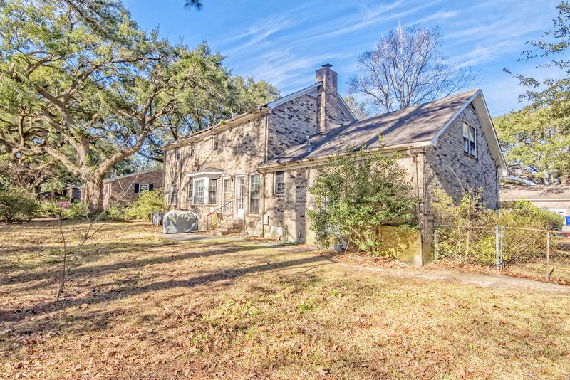 2330 S Landers Ln, Charleston, SC 29414