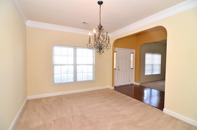7326 Brown Thrasher Ct, Hanahan, SC 29410