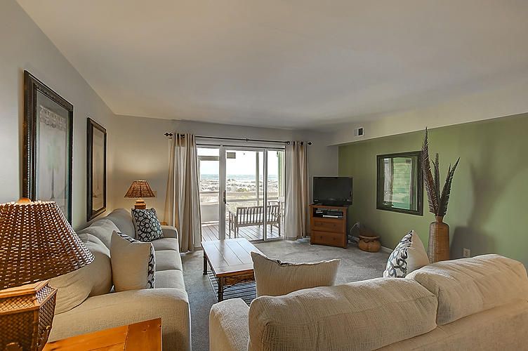 11 Mariners Walk B, Isle Of Palms, SC 29451
