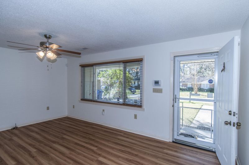 2484 Lantern St, Charleston, SC 29414