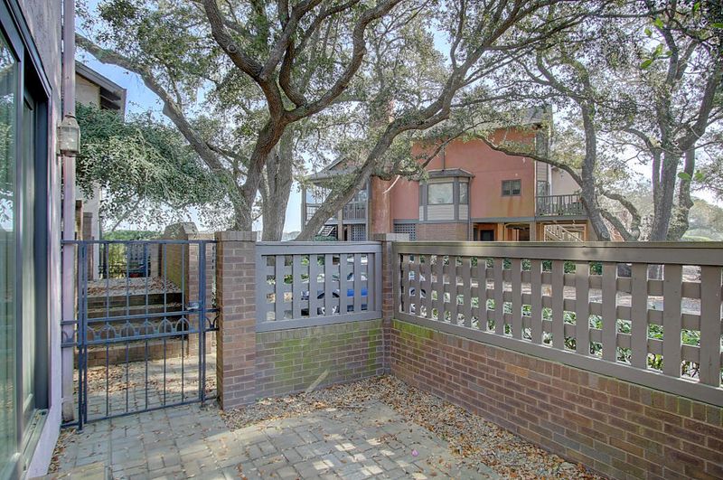 1964 Marsh Oak Ln, Johns Island, SC 29455