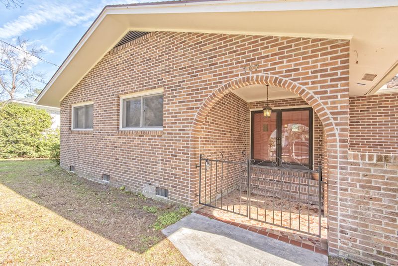 107 Ayers Cir, Summerville, SC 29485