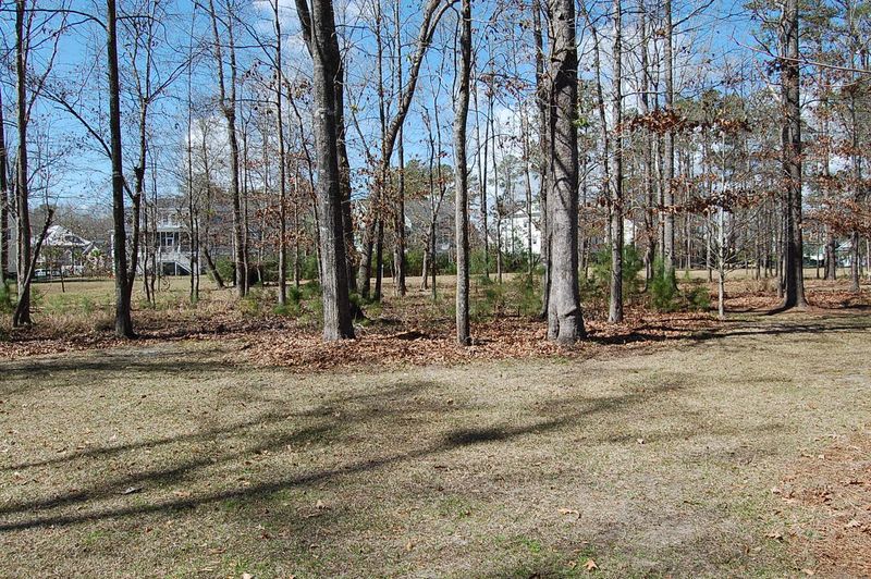 3085 Yachtsman Dr, Mount Pleasant, SC 29466