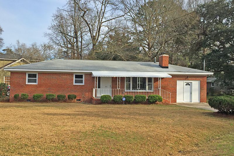 1851 Piper Dr, Charleston, SC 29407