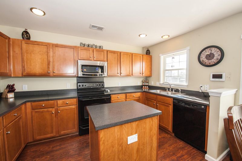 2041 Cripplecreek Dr, Ladson, SC 29456