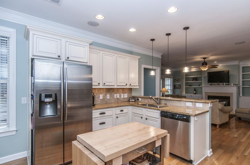 1432 Clancy Rd, Mount Pleasant, SC 29466