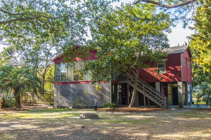 2730 Middle St, Sullivans Island, SC 29482