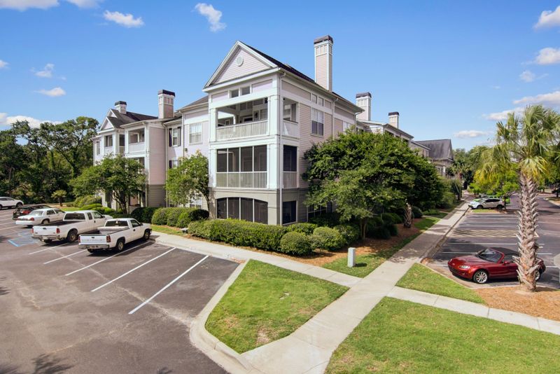 130 River Landing Dr #2110, Charleston, SC 29492