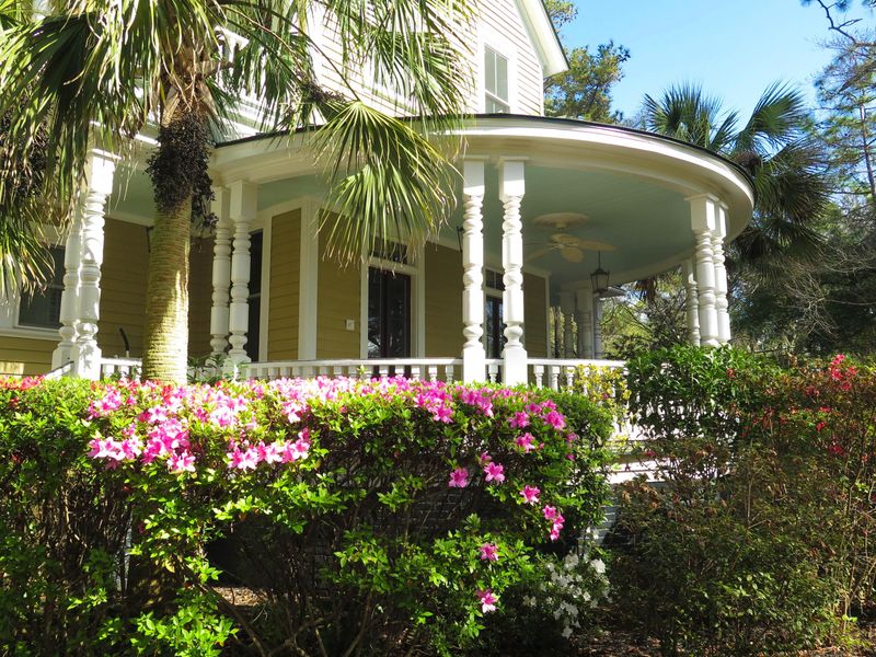 108 E Carolina Ave, Summerville, SC 29483