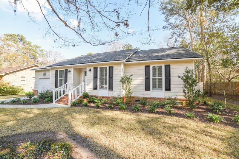 1080 Yorktown Dr, Charleston, SC 29412