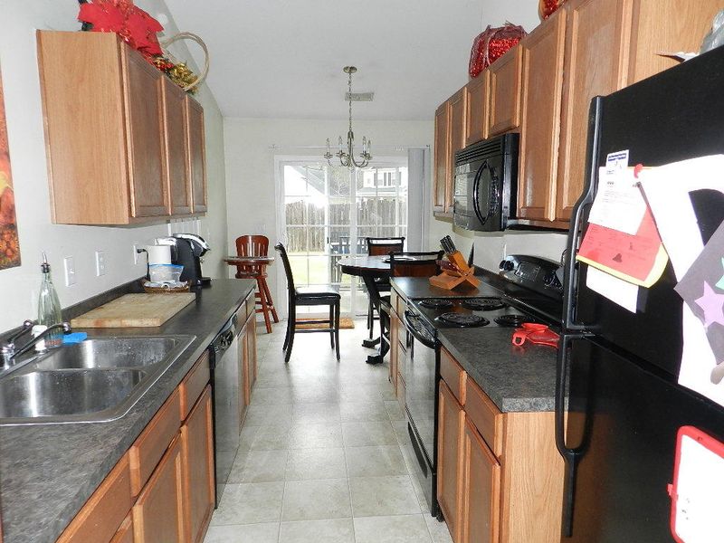 225 Island Green Rd, Goose Creek, SC 29445