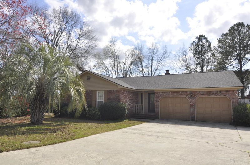102 Westminster Cir, Goose Creek, SC 29445
