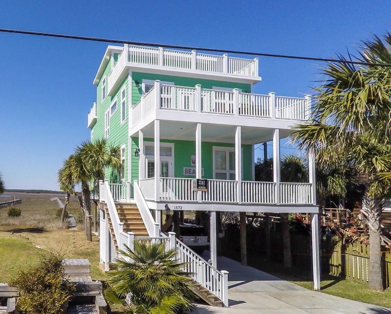 1572 E E Ashley Ave, Folly Beach, SC 29439