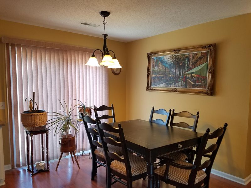 105 Lowndes Rd, Goose Creek, SC 29445
