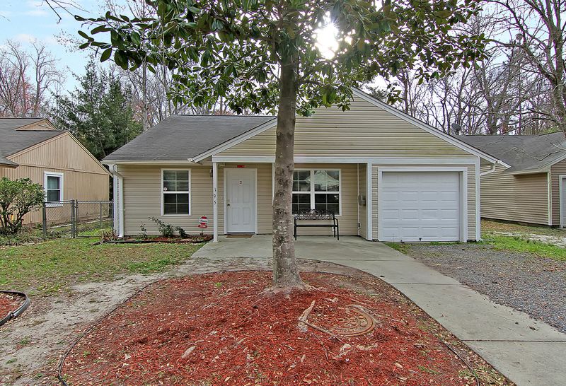 195 Tabby Creek Cir, Summerville, SC 29486