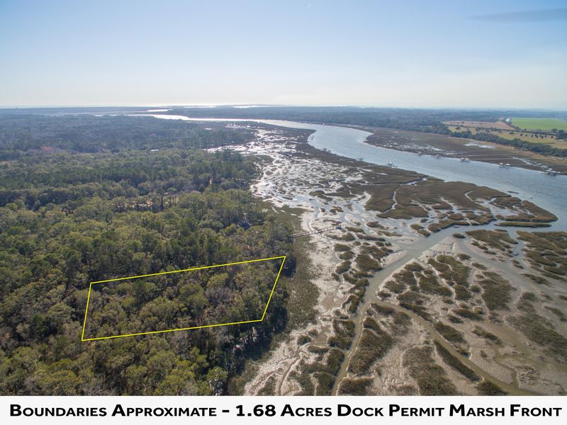 3884 Bohicket Estates Dr, Johns Island, SC 29455