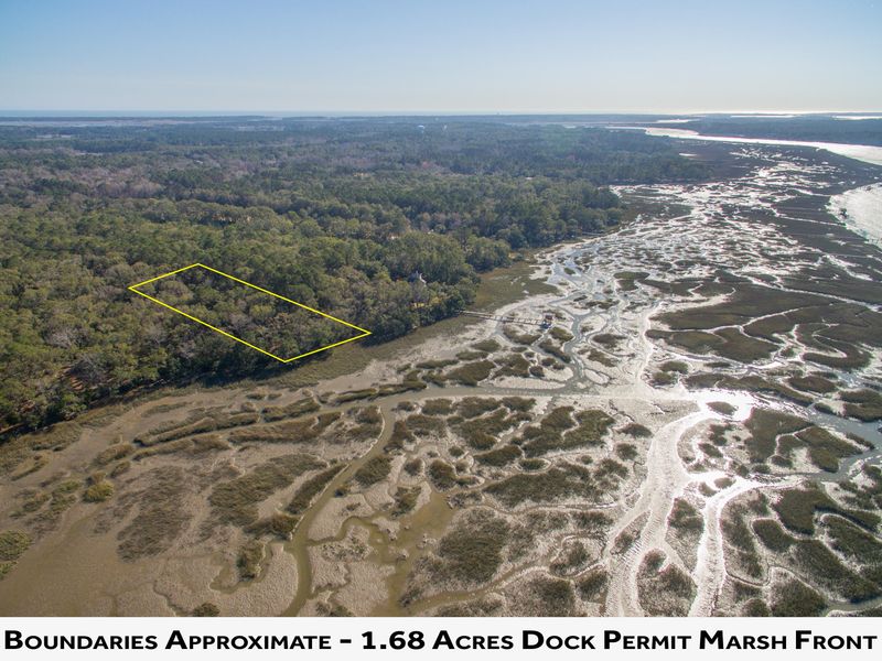 3884 Bohicket Estates Dr, Johns Island, SC 29455